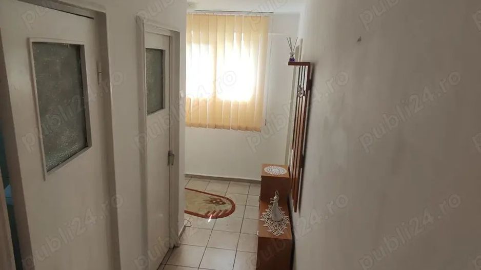 De vanzare Apartament 2 camere sector 4 - Poză 5