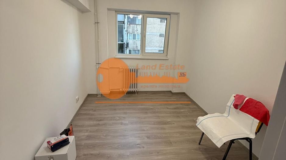 4 camere - Rahova - 1979 - Poză 10