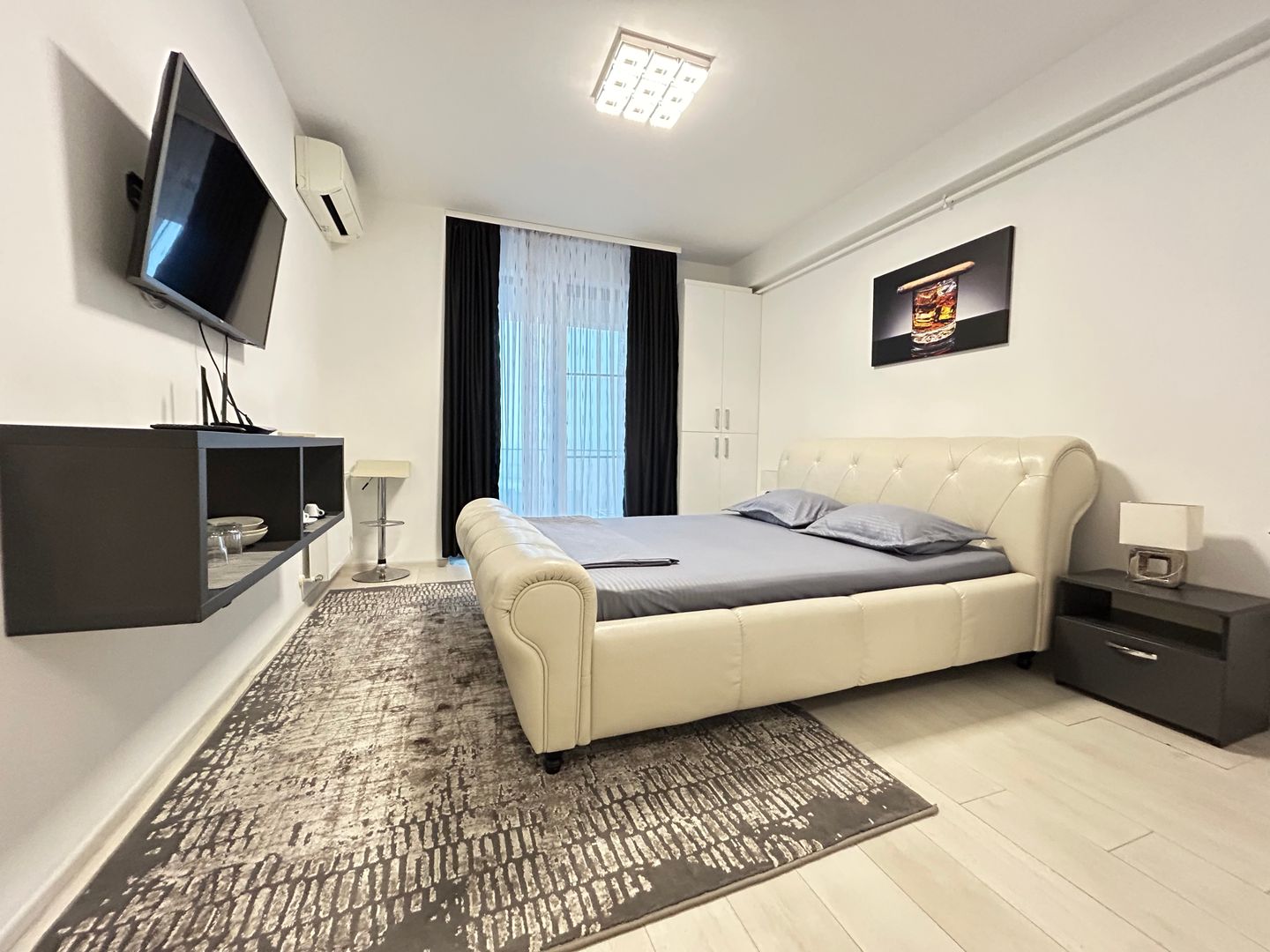 2 Studiouri în 1 | Mamaia | Club Crazy | Vedere frontală la mare - Poză 1