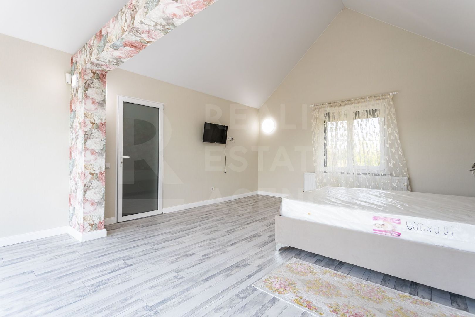 Vânzare, casă, 2 nivele, 122 mp, strada I.P. Izvoraș, Criuleni - Poză 22