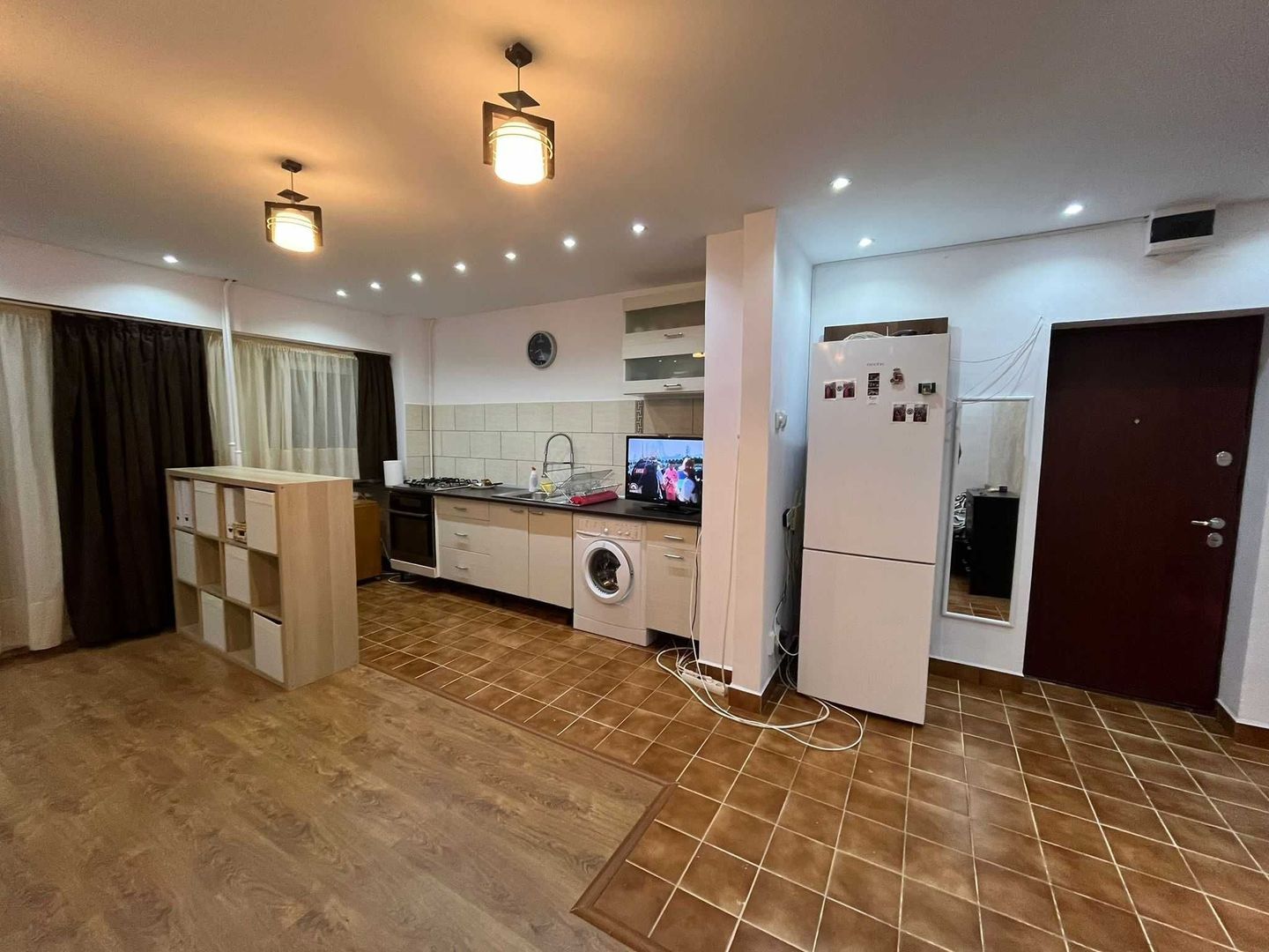 Vanzare Garsoniera Tip Studio Adiacent Nerva Traian - Poză 1