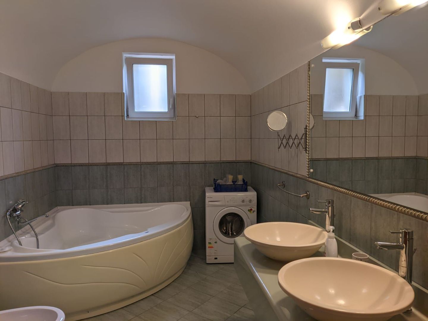 Apartament la vila, 170mp, Gruia, Zona Stadion - Poză 8
