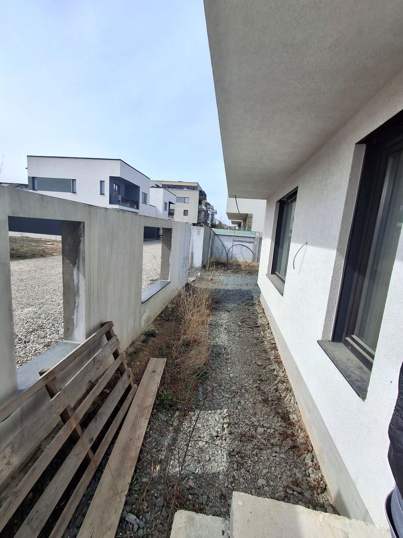 Casa duplex cu garaj, Selimbar, Sibiu - Poză 10