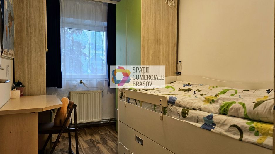 Apartament cu patru camere, zona Judetean 77mp - Poză 7