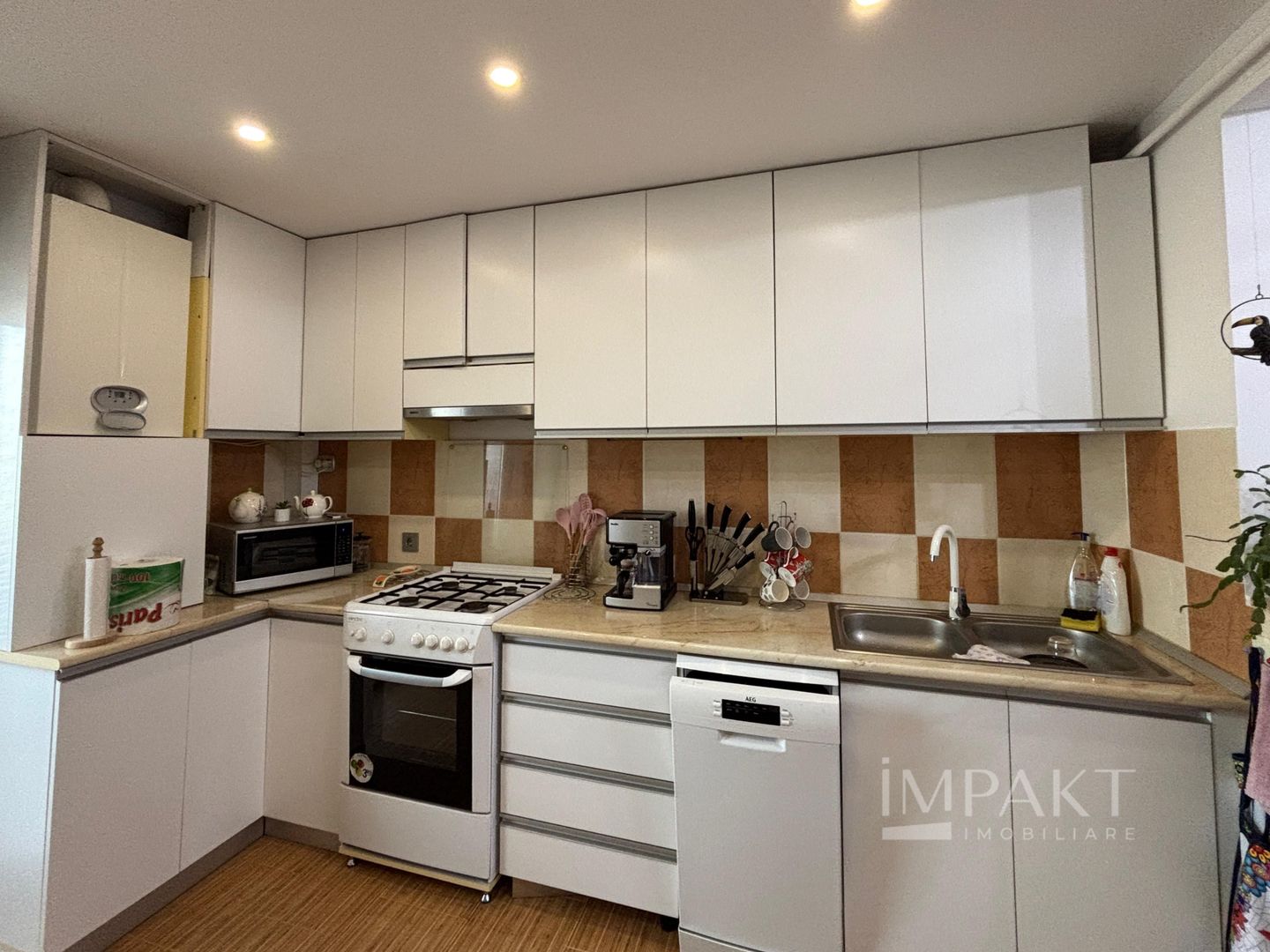 Apartament cu 2 camere decomandat-Parcul Tineretului - Poză 6