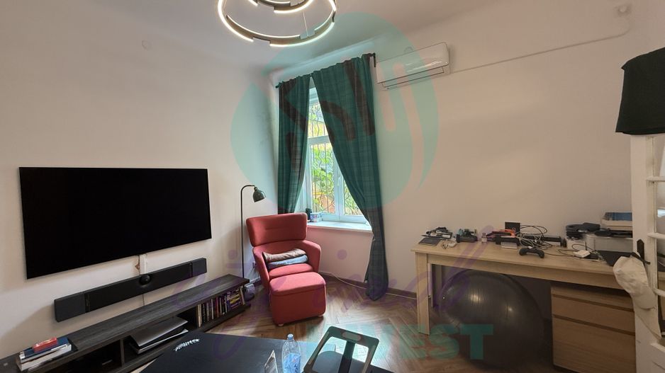 Apartament cochet vila edificata in perioada interbelica - Poză 5