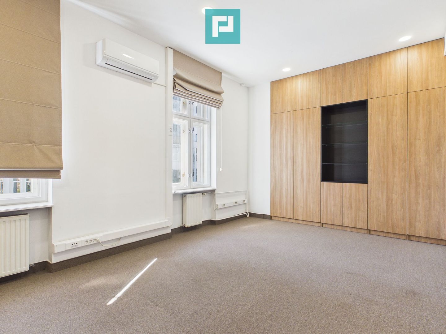 Birouri Ultracentrale, 154 mp, Parcare cu bariera - Poză 3