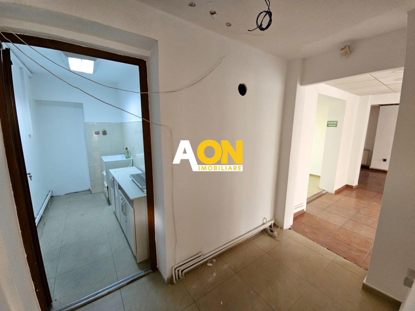 Spatiu comercial cu expunere stradala, 115 mp utili, str. V. Goldis - Poză 9