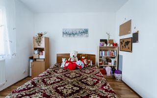 În Micălaca apartament cu 2 camere - Poză 8