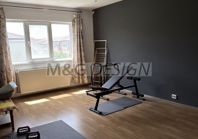 Apartament 3 camere Lipovei - Poză 1