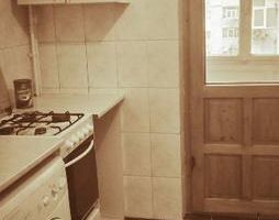Închiriez apartament cu două camere - Poză 2