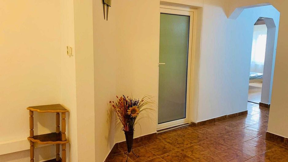 2 camere decomandat  Lipovei parter centrala proprie - Poză 2