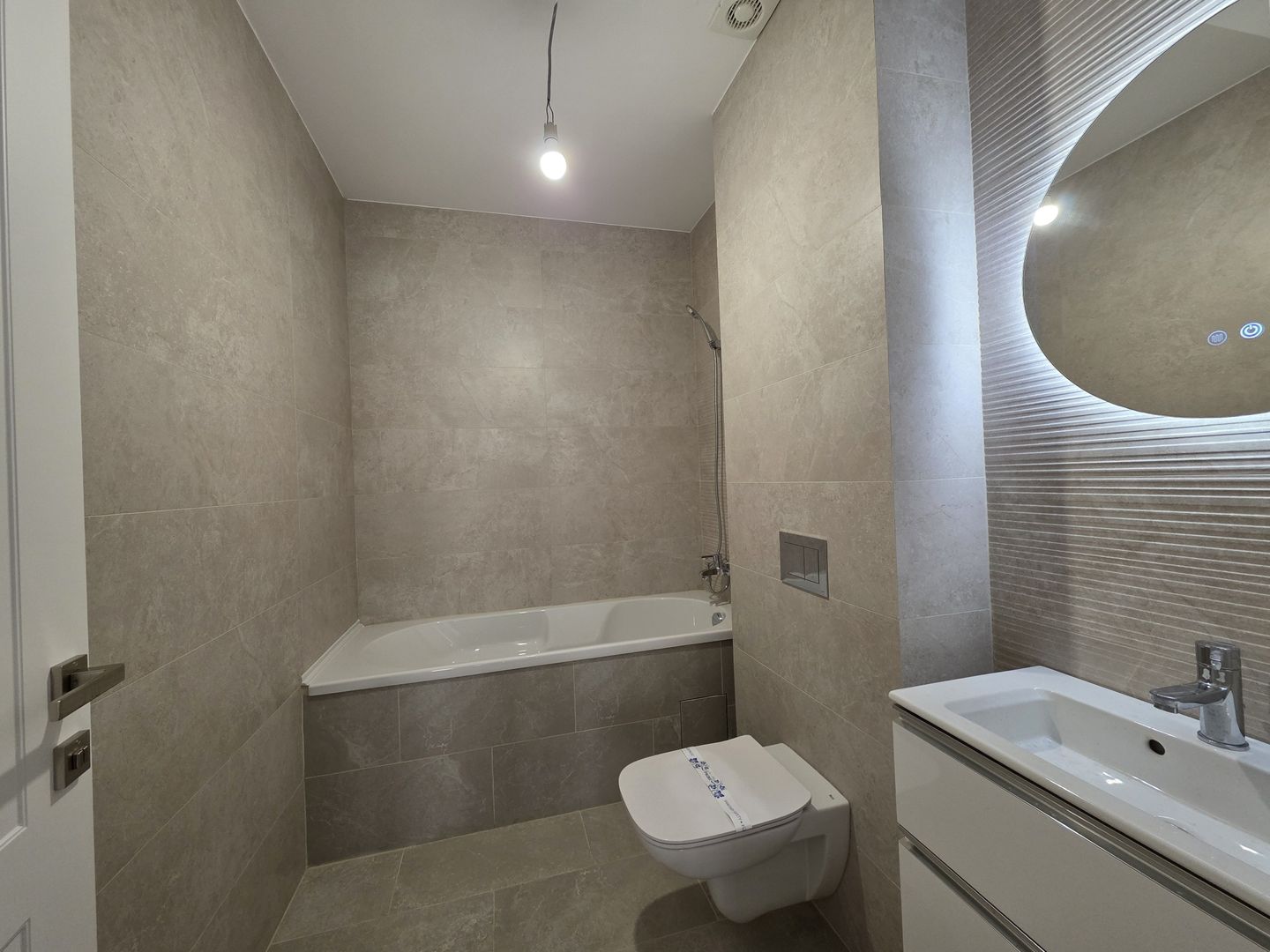 Apartament 3 camere de inchiriat nou în zona Armenească - Universitate - Poză 5