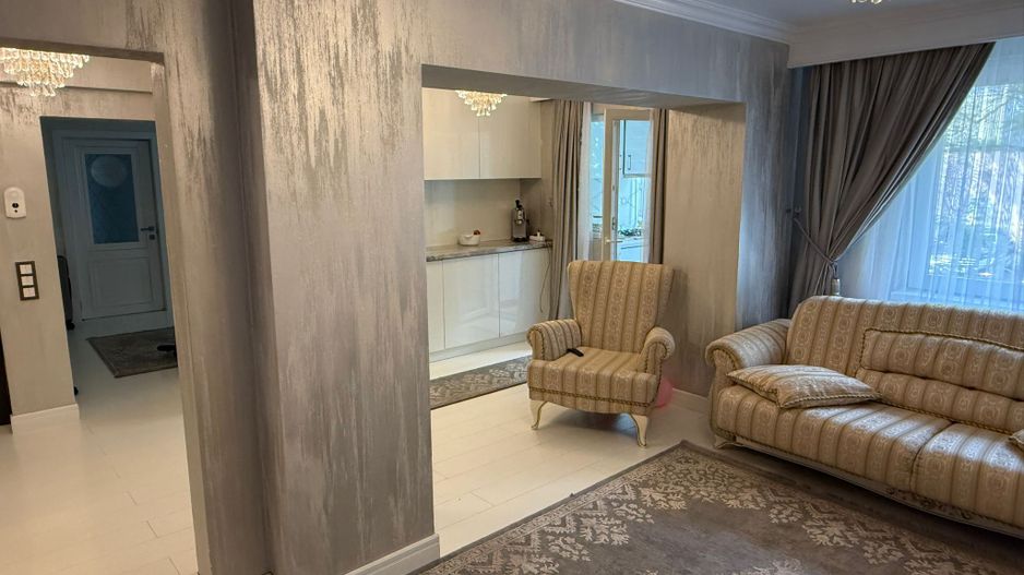 VANZARE Apartament cu 4 camere in zona Dristor - Poză 5