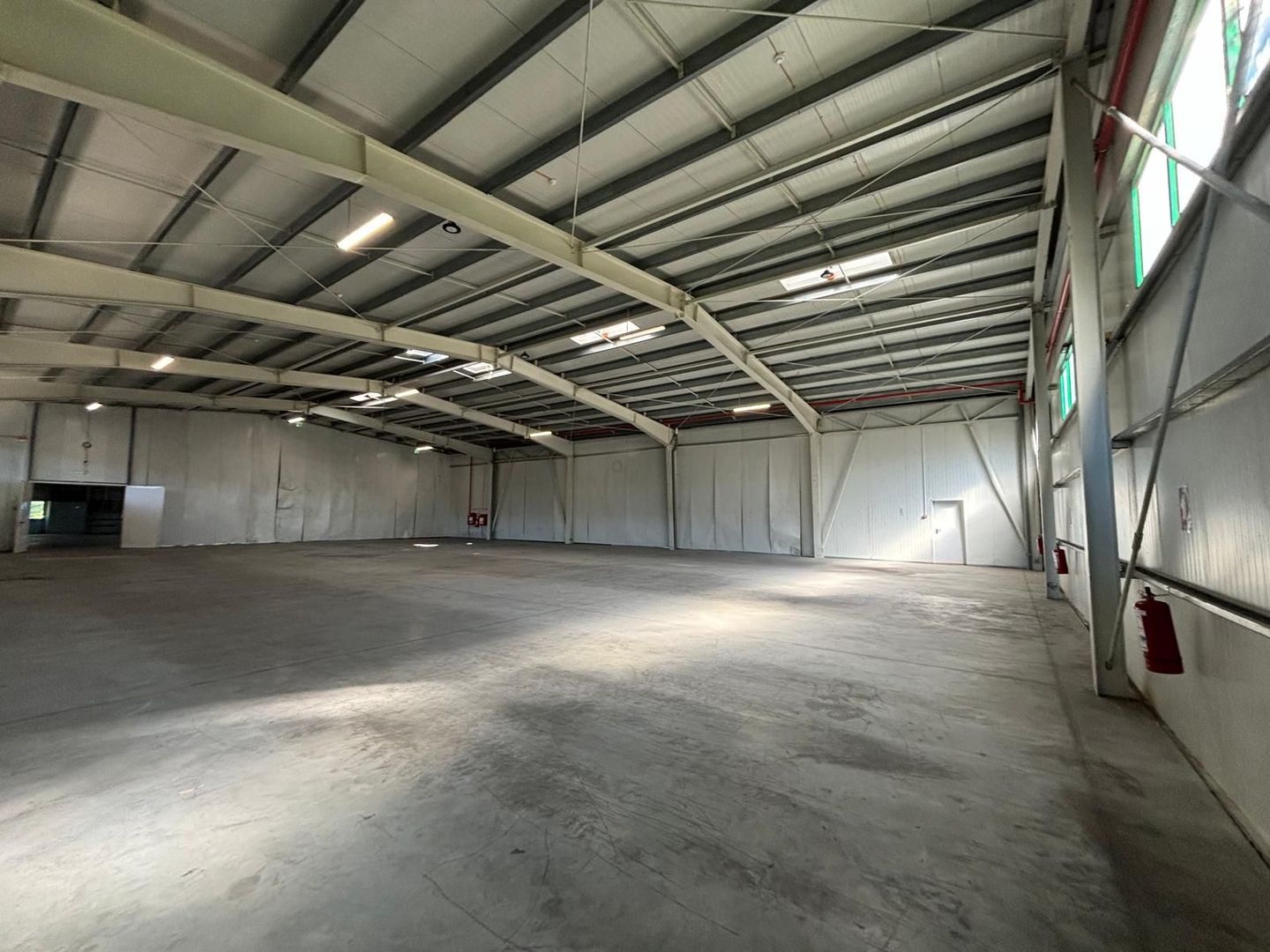 Hala industrial de 2000 mp cu autorizatie ISU Cat D - Poză 17