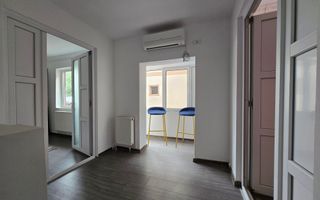 Casa renovata 105mp utili si curte libera 45mp -Eroii Revolutiei - Poză 1