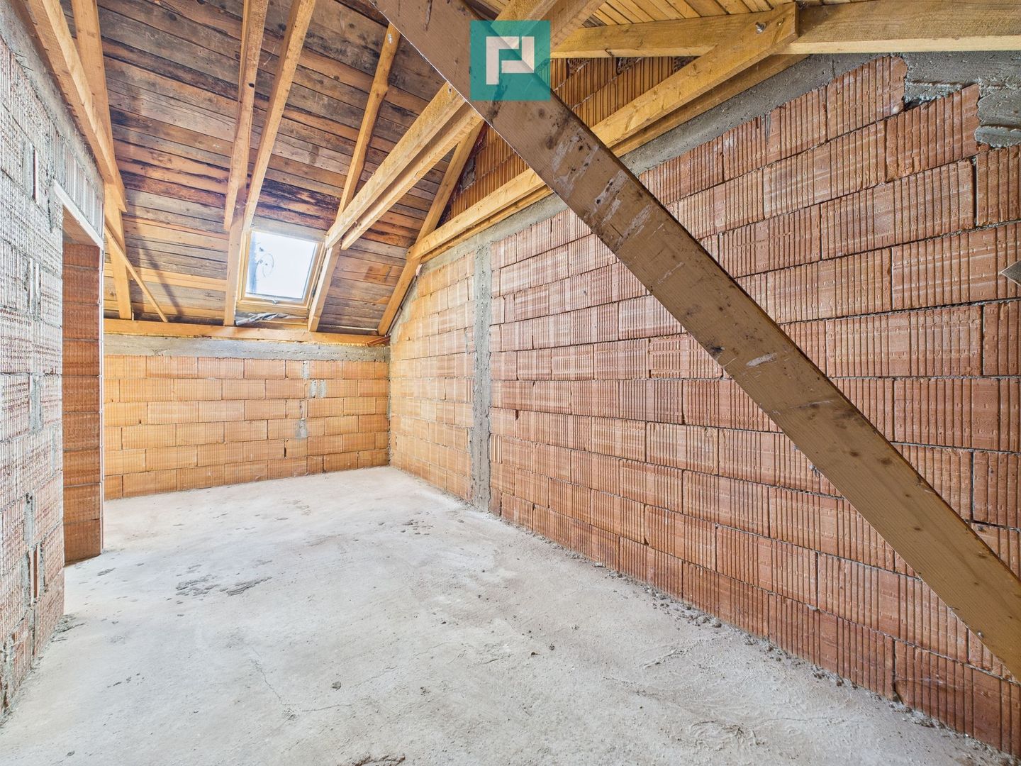 Casă la roșu P+M de vânzare–Cartier nou, Fântânele - Poză 8