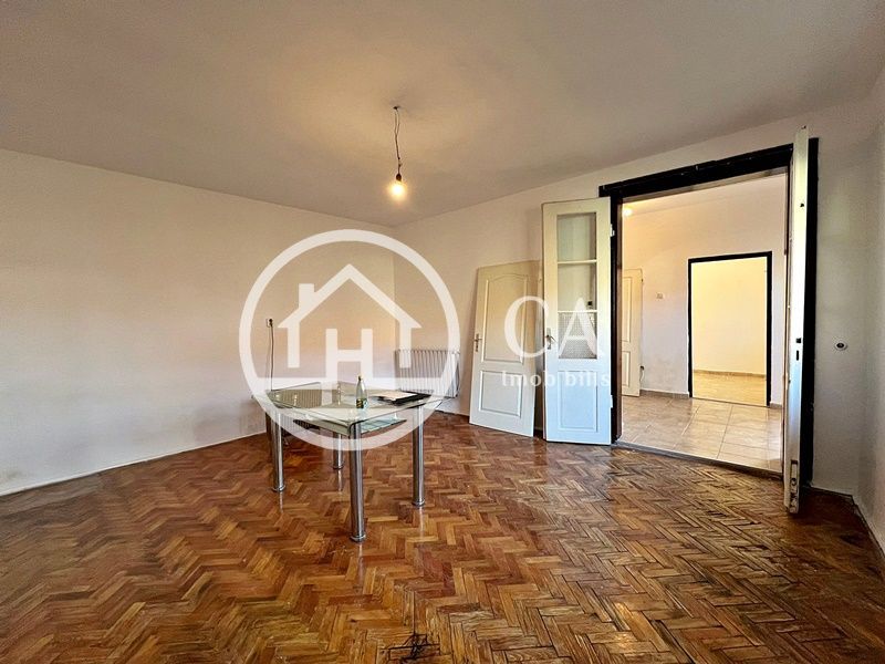 Apartament de vânzare la curte comună în zona Ultracentrală, Oradea - Poză 2