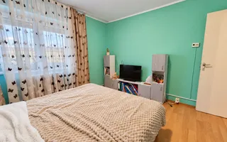 Apartament 3 camere, 2 bai, decomandat, Cetate, zona Liceului Sportiv - Poză 12