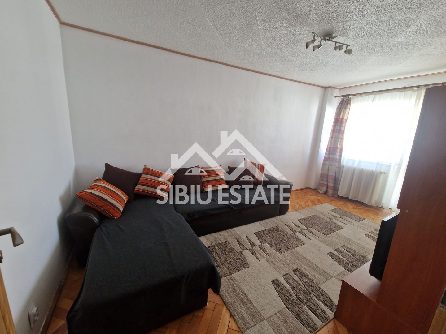 Apartament decomandat 2 camere, pivnita  Zona Siretului – Sibiu  45 mp - Poză 9