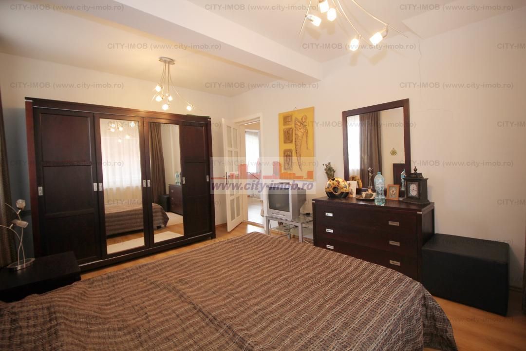 Vanzare Vila SINAIA - Poză 9