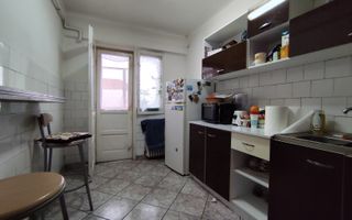 Apartament 4 camere decomandate | 2 bai | 2 balcoane | 77 mp | Cetate - Poză 1