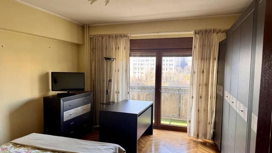 AP. 2 CAMERE PARCUL CAROL, PARCARE, BUCATARIE INCHISA, METROU 15 MIN - Poză 2