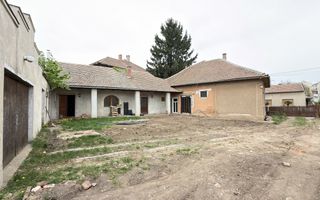 Proprietate cu 2 case | Teren 546 mp | Str. Albinelor Nr.18 - Carei - Poză 3