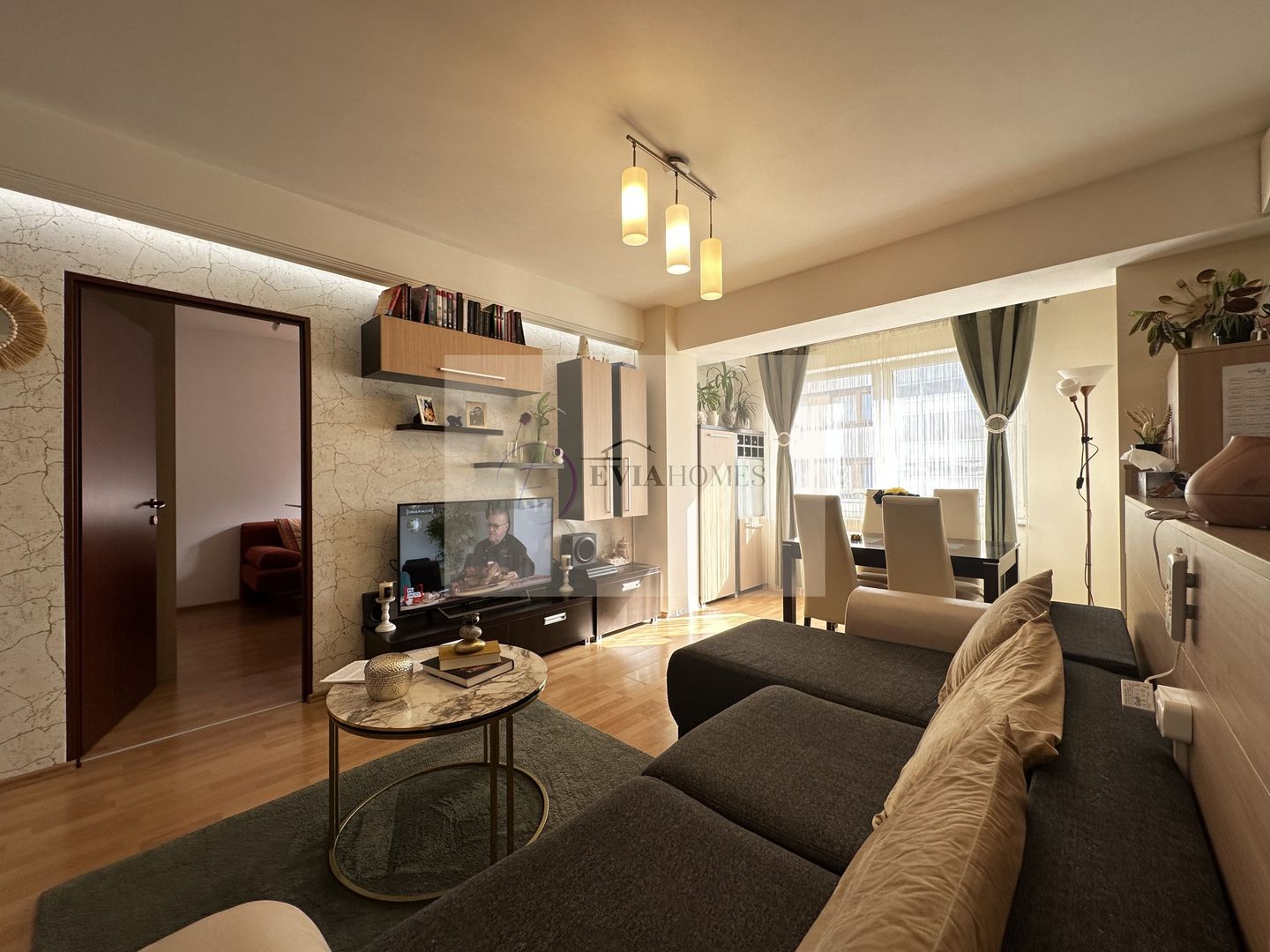 3 camere/2 băi/2 balcoane/Parcare/ Zona Centrala - Poză 2