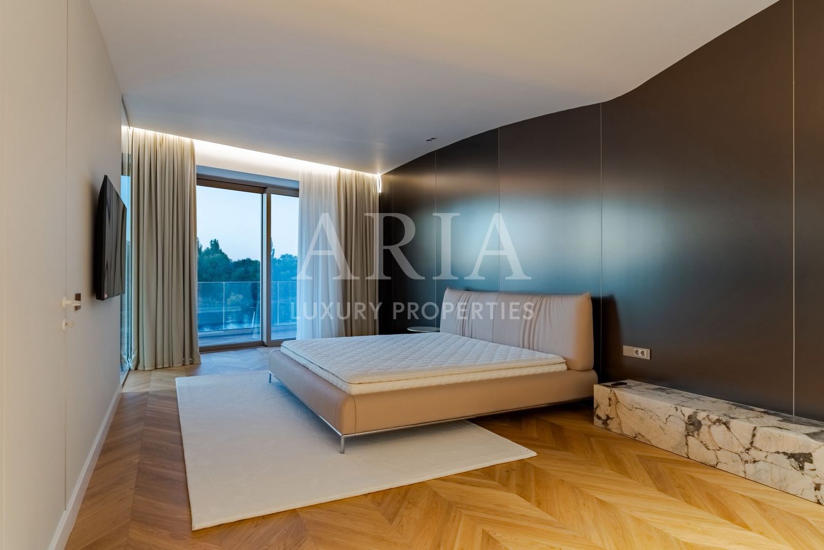 VILA FRONTLAKE – acolo unde arhitectura întâlnește libertatea - Poză 9