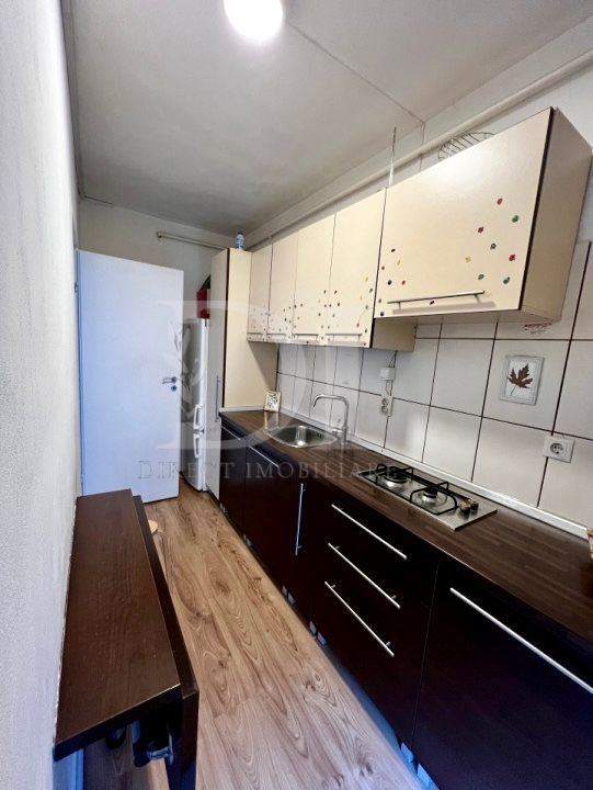 Apartament cu o camera / etaj intermediar / Zona Eroilor - Poză 4