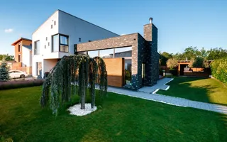 Casa individuala impunatoare cu 6 camere si teren 930mp in Faget - Poză 13