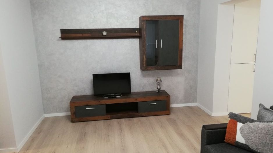 Apartament 2 camere renovat complet – Tomis 1, lângă Spitalul Județean - Poză 1