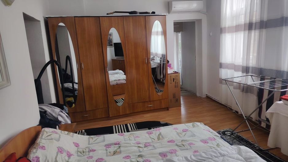 Apartament 2 camere, 60 mp, centrală proprie, vilă - Poză 4