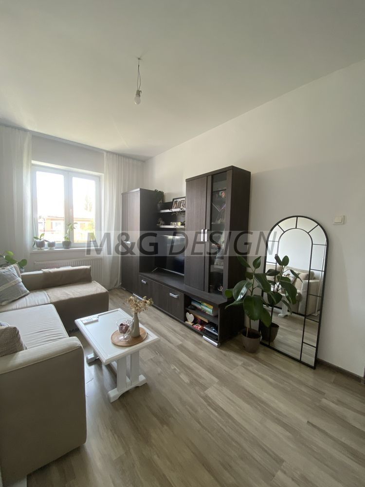 Apartament 2 camere etaj 2 cu centrala - Poză 1