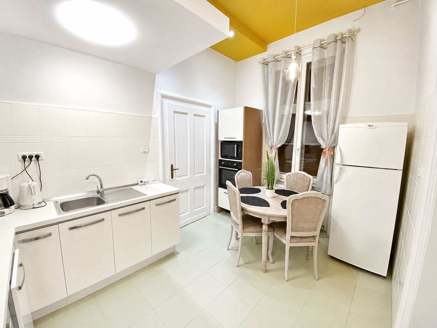 Comision 0%, Apartament 4 camere, Cladire Istorica, 134mp, Zona Sinaia - Poză 9