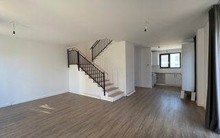 Casa 4 camere cu 2 locuri de parcare - Poză 3