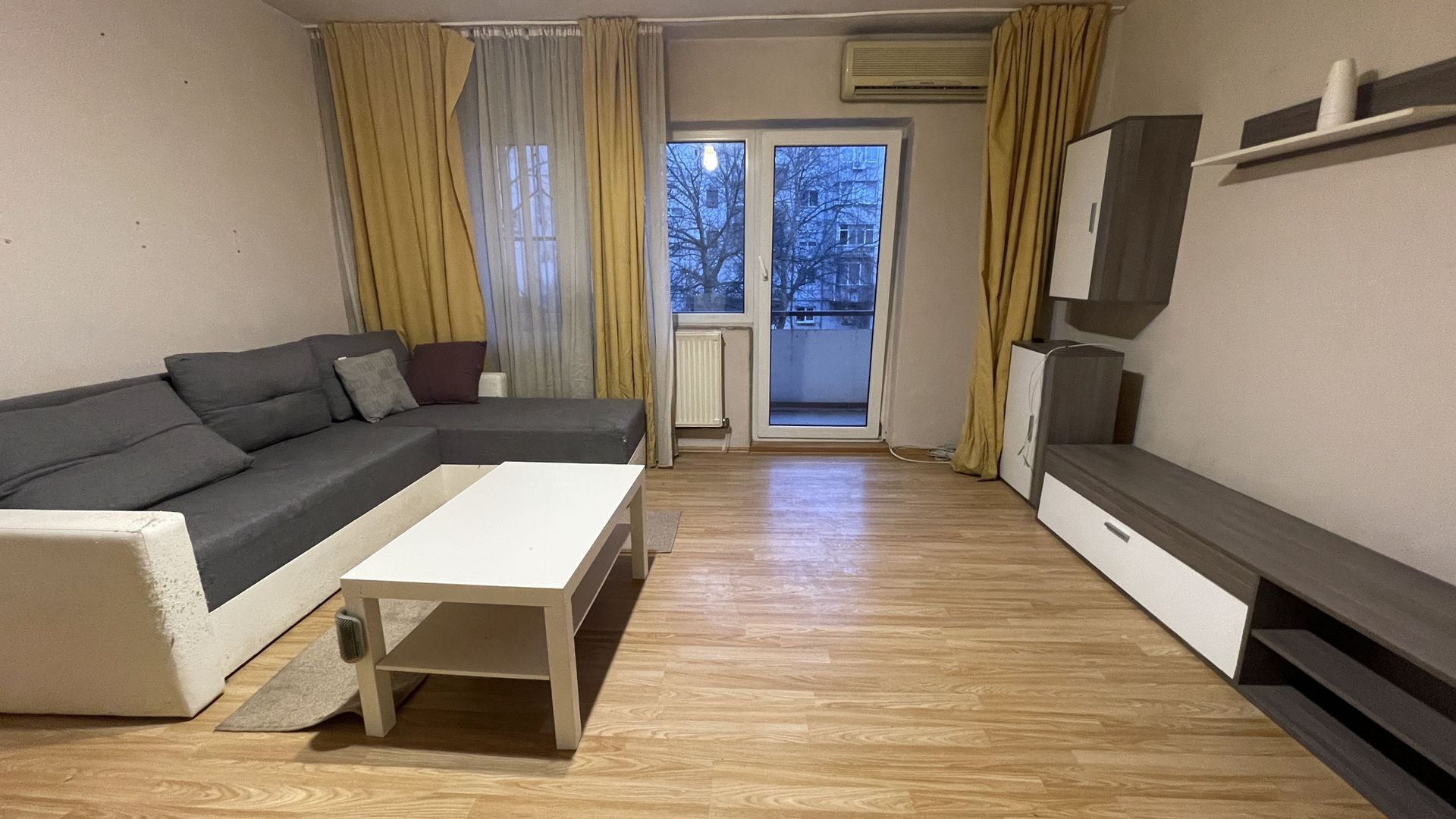 Apartament 2 camere,etajul 1,doua balcoane -zona Bucovina - Poză 9