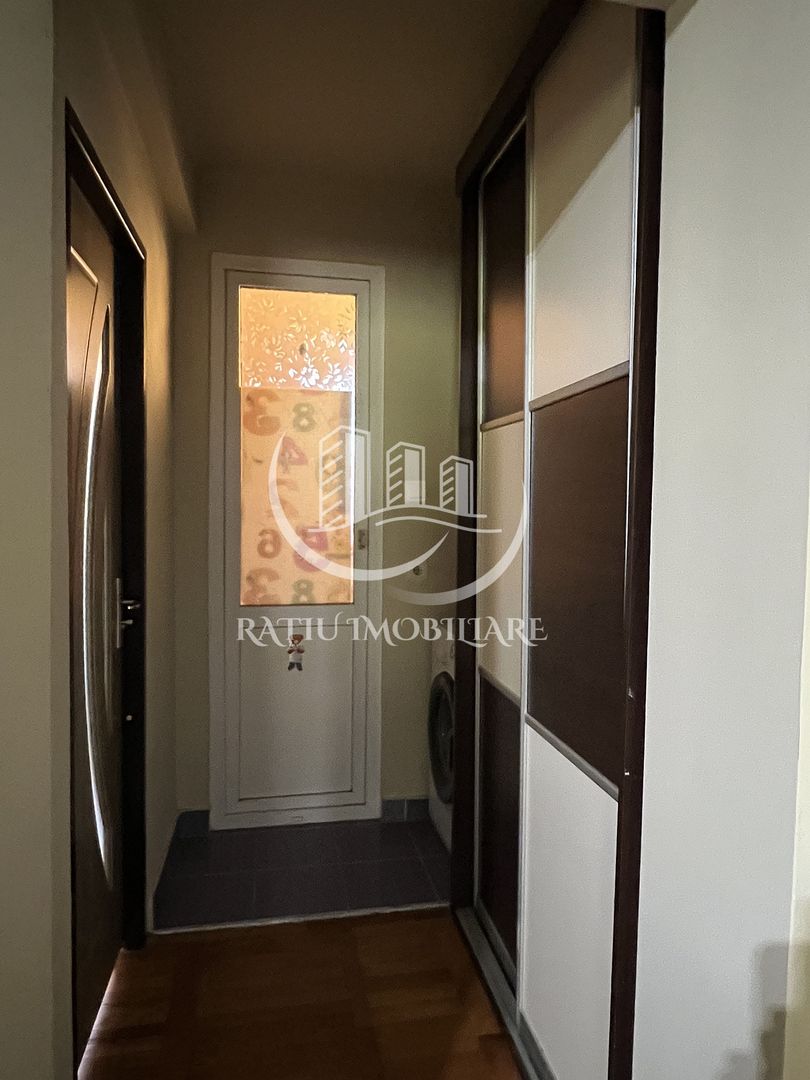 Apartament cu 3 camere | Etaj 2 | Centru Civic | Oradea - Poză 9