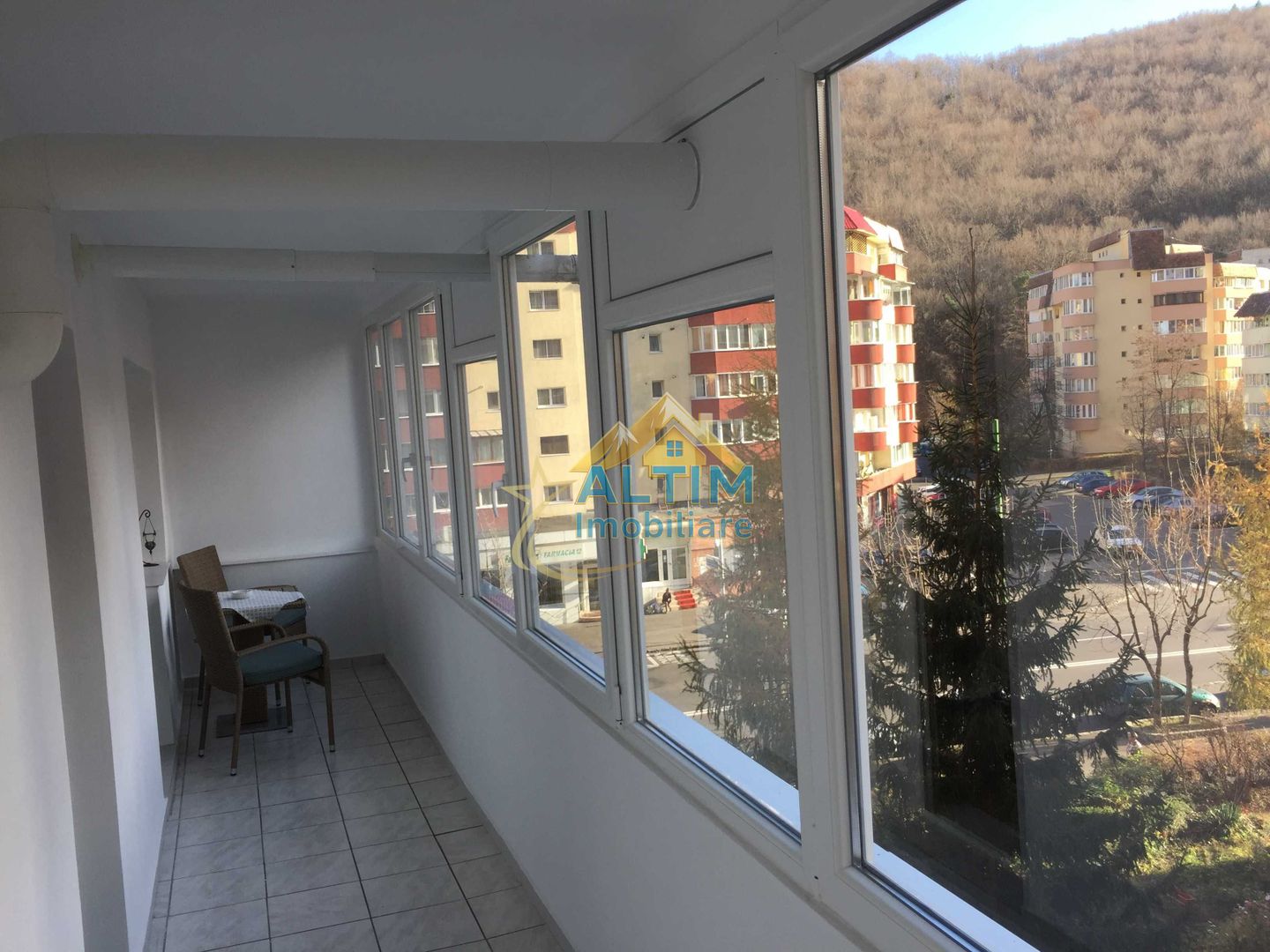 Apartament 3 camere, 2 băi, Răcădău, Brașov - Poză 8
