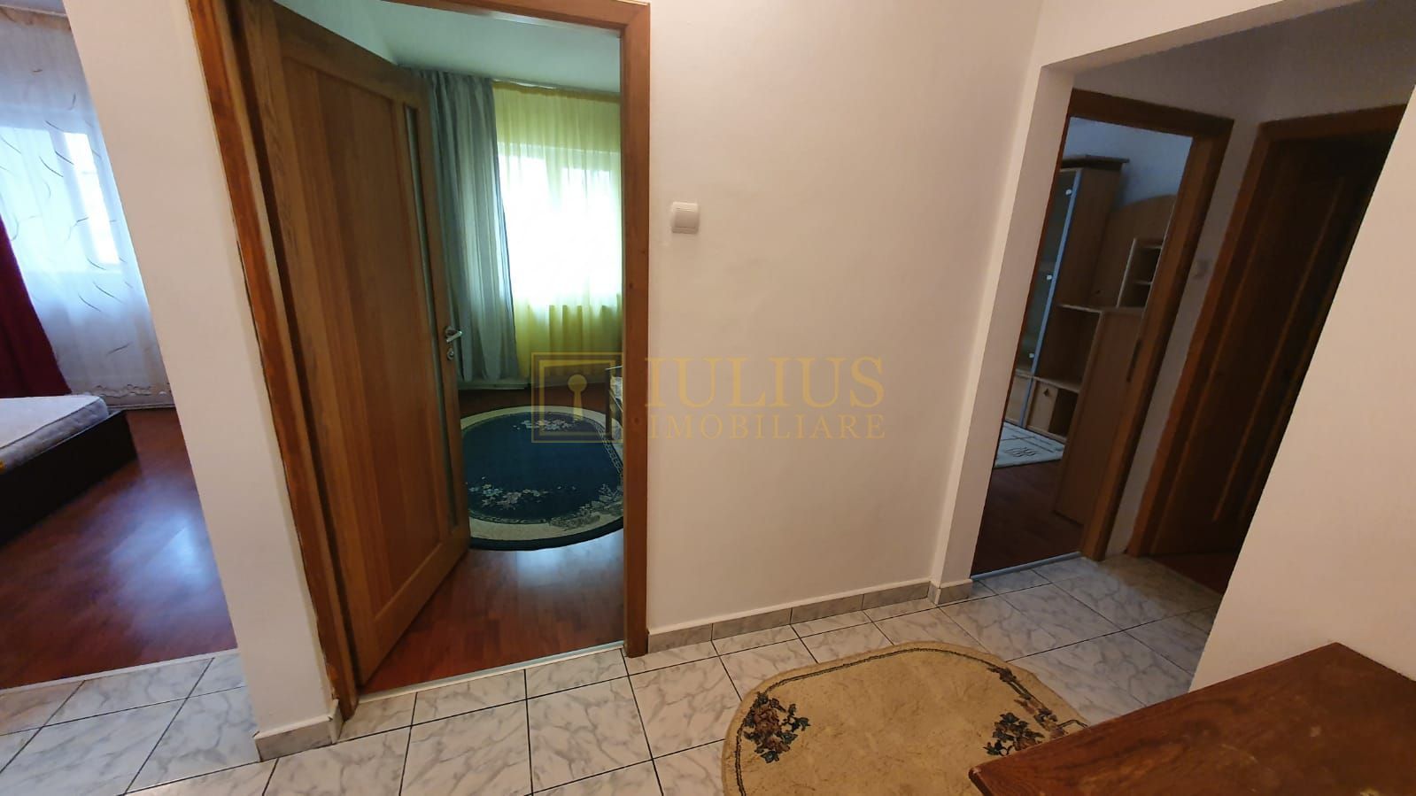 Lipovei, 3 dormitoare, centrala proprie, bucatarie inchisa, garaj inclus! - Poză 2