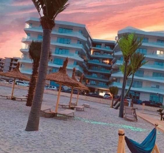 Studiou în prima linie la mare, cu vedere directă la mare - Poză 10