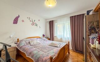 4 camere decomandate, etaj intermediar, Titulescu - Poză 1