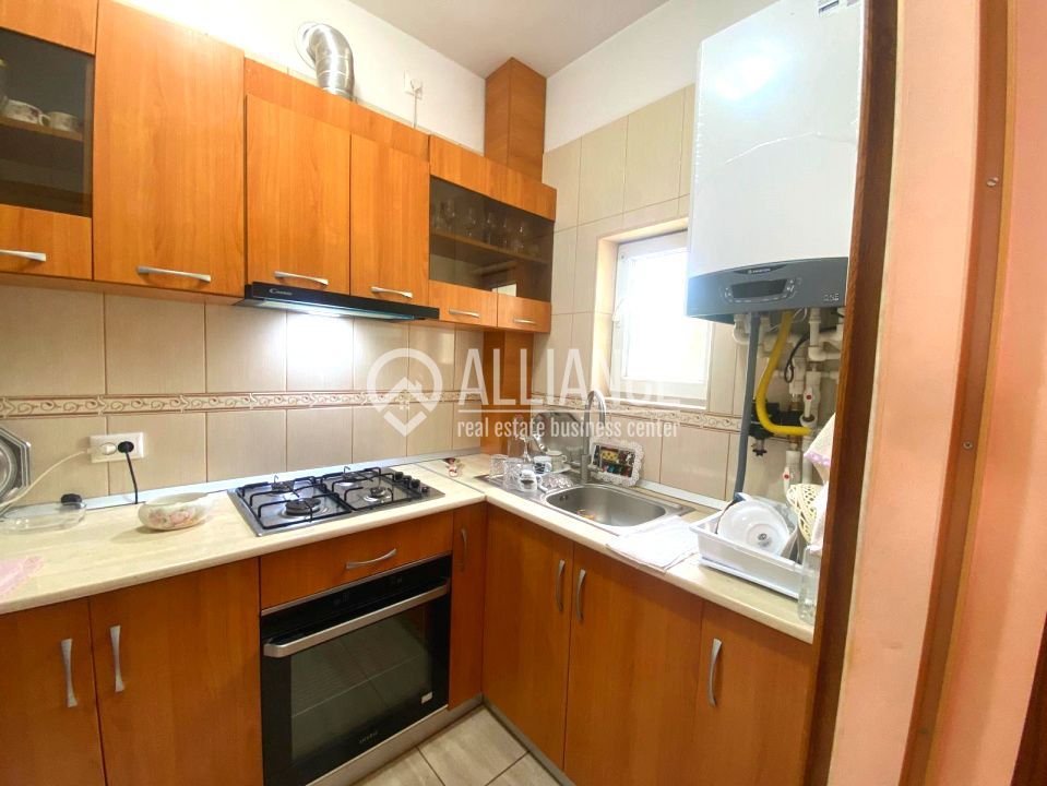 Valu lui Traian(COD 07) - Casă P+M  5 camere zona Penny - Poză 15