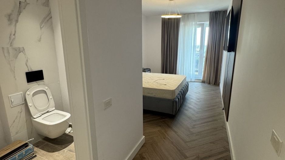 AP. 3 CAMERE BAICULUI, BLOC NOU, LOC DE PARCARE, MOBILAT MODERN - Poză 2