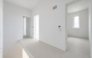 COMISION 0! Duplex finalizat. 5 camere, 3 bai. Panouri fotovoltaice. - Poză 8