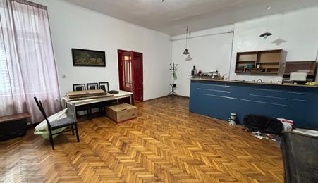 Apartament 4 camere | Etaj 1 | Curte comuna | 114 MPU | Ultracentral