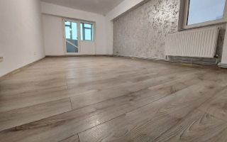Apartament 3 camere Pacurari decomandat 1990 etaj 2 9 renovat - Poză 3
