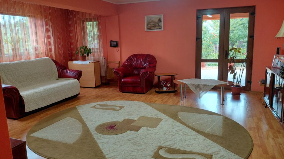 Casă Spațioasă P+1+M, 265 mp Utili, 1000 mp Teren – Toate Utilitățile, Vânători - Poză 5