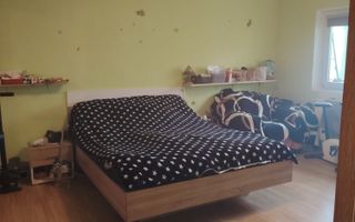 Steaua | 4 Camere |  Etaj 1 | Bloc Izolat | Centrala Proprie - Poză 3